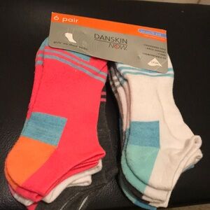 Danskin Now Girls No Show Socks - Multi-Color Pack. Sz 4-10. Fits ladies also